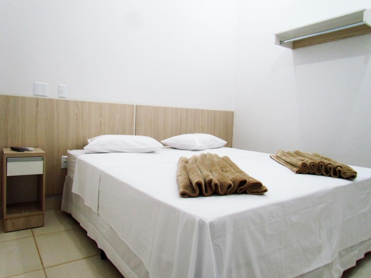 Hotel Oliveiras Trindade (Goias) Exterior foto